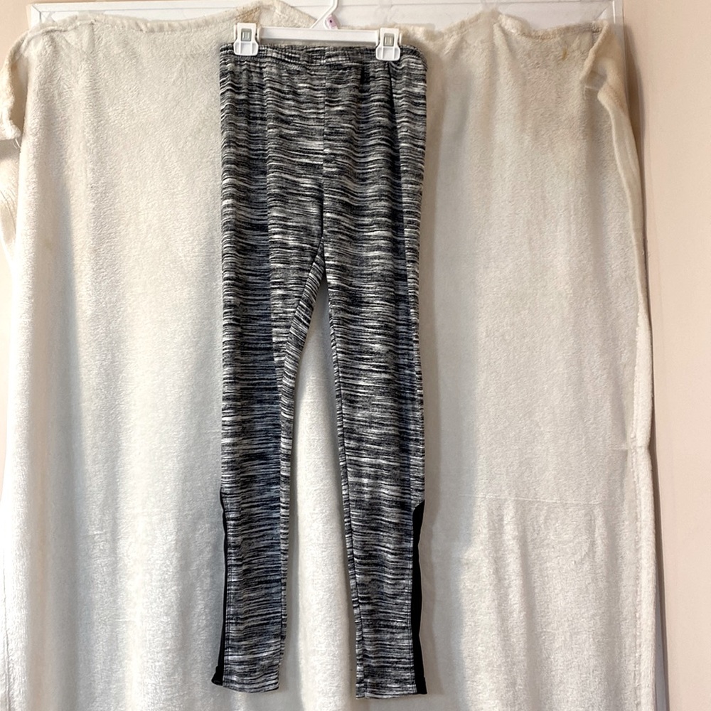 Grey NOBO Leggings